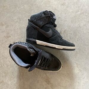 Nike Dunk Sky Hi High Shoes Womens Size US 7 Black Hidden Wedge Heel Sneakers
